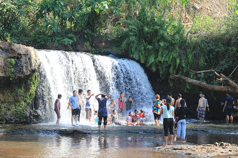 waterfalls.jpg