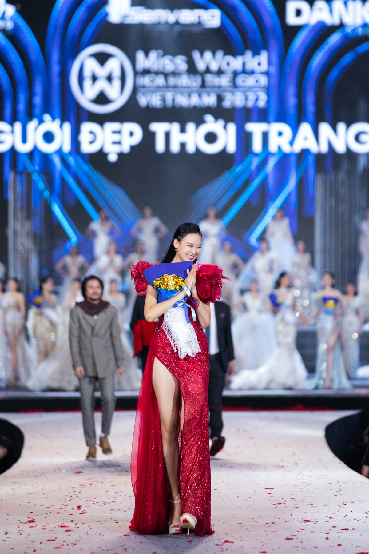 nguoi_dep_thoi_trang_mwvn_20222.jpeg