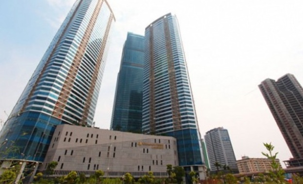 The Keangnam Landmark 72, Vietnam's tallest skyscraper, is seen in Hanoi.jpg