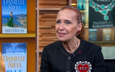 10 Danielle Steel.jpg