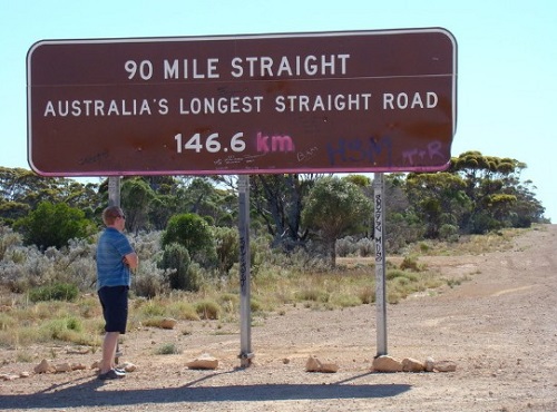 8 Eyre Highway-2.jpg