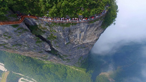 3 Tianmen Mountain.jpg