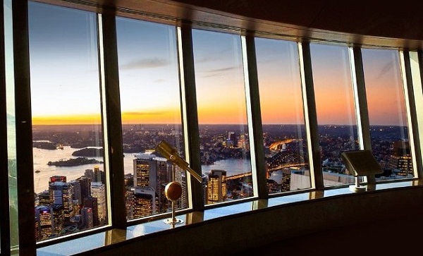 M 9 Sydney Tower Eye 1.jpg