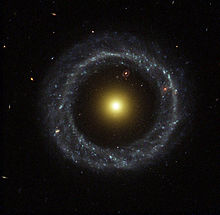 220px-Hoag's_object.jpg