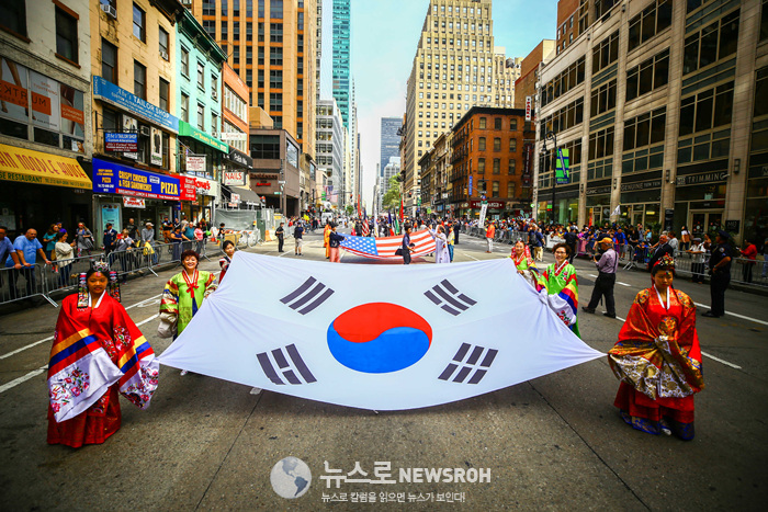 Korean Parade 2017_SNS_015.jpg