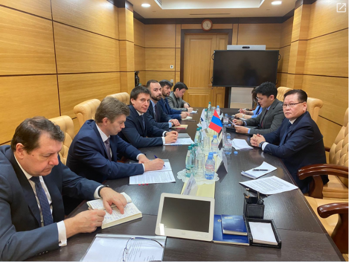 U.Enkhtuvshin 대사와 A.A.Slepnev 장관과 무역 및 경제 협력 강화에 대한 의견 교환.png