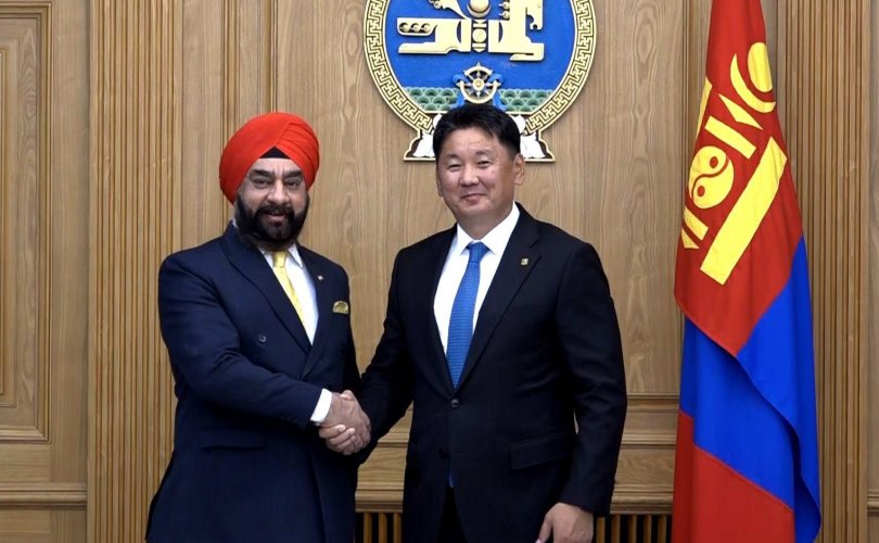 U.Khurelsukh 총리, 몽골주재 인도 Singh 대사와 만나.jpg