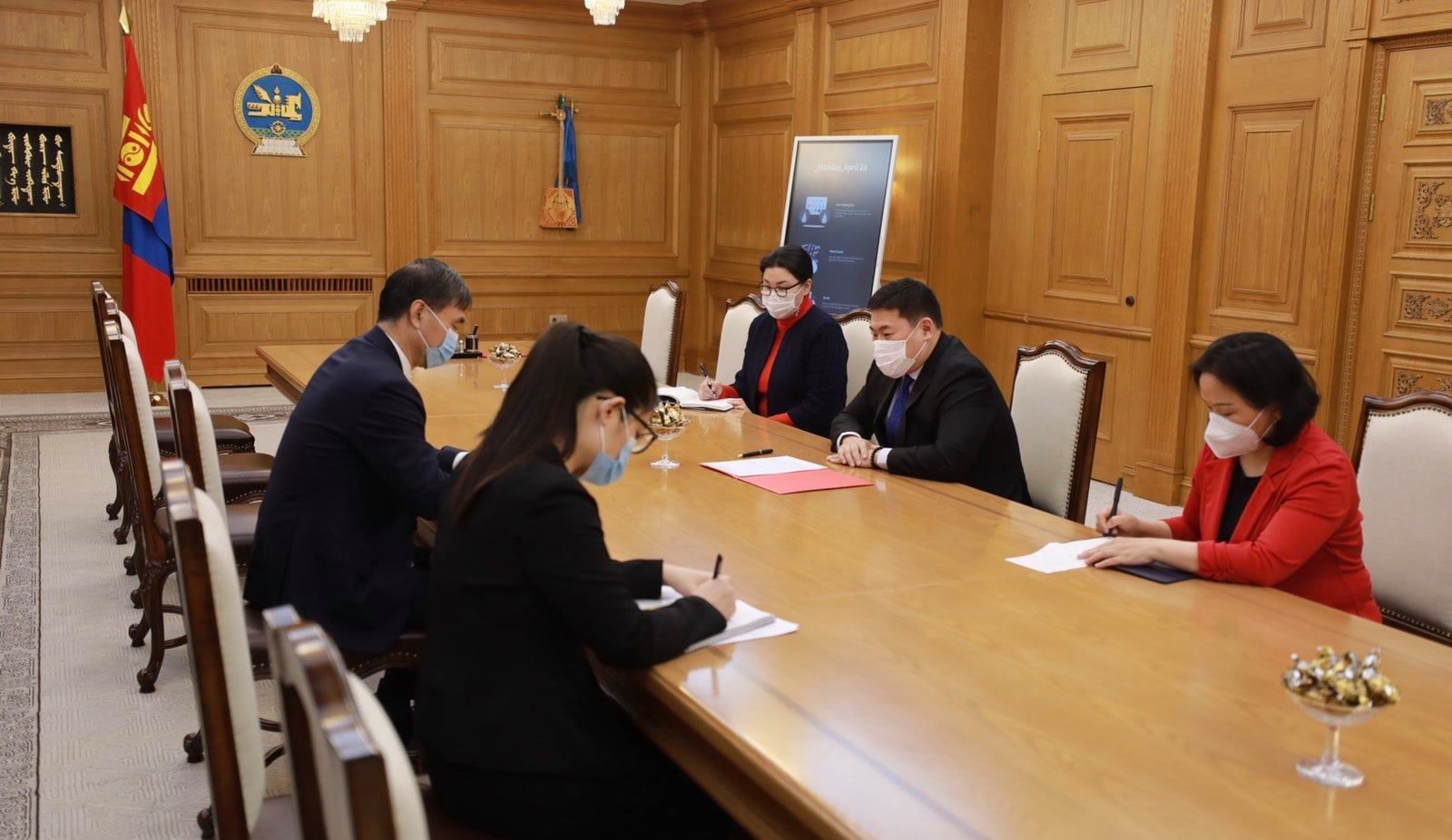 다음 주에는 몽골과 중국 국경 교차로 상황을 점검하고 정상 운영 조치를 취하기로.jpg