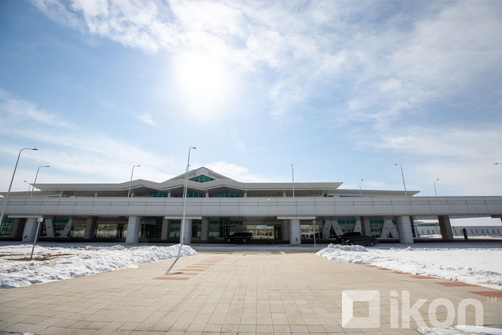 새 공항은 7월 1일부터 운영할 것.jpg