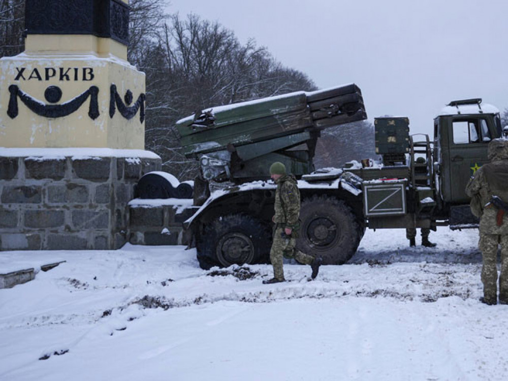 외교부는 상황이 극도로 어려운 우크라이나, 하르코프에서 23명의 시민을 송환하기 위해 노력하고 있다고 밝혀.jpg