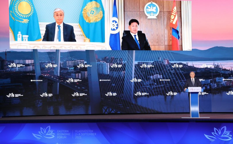 U.Khurelsukh 대통령은 온라인상에서 동방경제포럼 연설.jpg