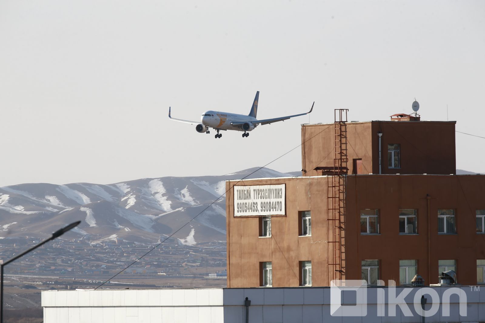 항공권 판매와 항공편이 정상으로 이동하기 때문에 해외에서 몽골로 오는 사람들이 항공사로 눈을 돌릴 것.jpg