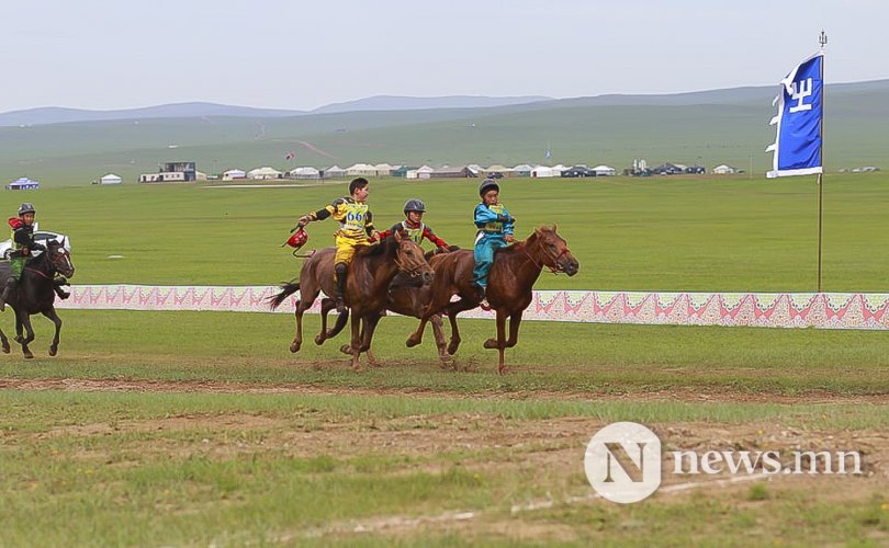 유엔은 몽골 정부에 어린이 기수에 대한 성명을 발표.jpg