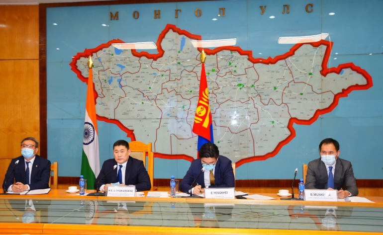 몽골-인도 공동협력위원회 회의를 개최하여.jpg
