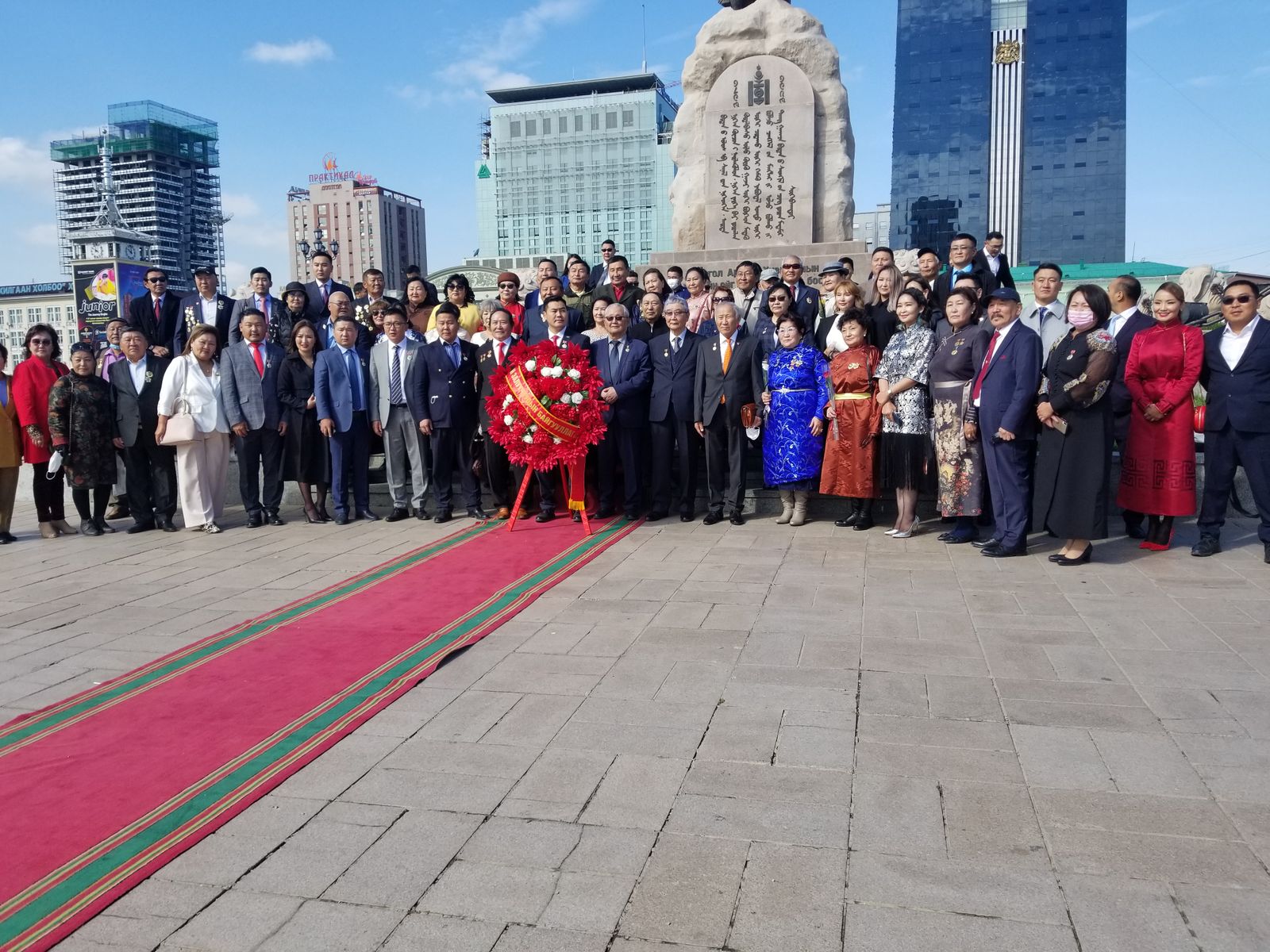몽골 국군 창군 100주년 기념 헌화.jpg