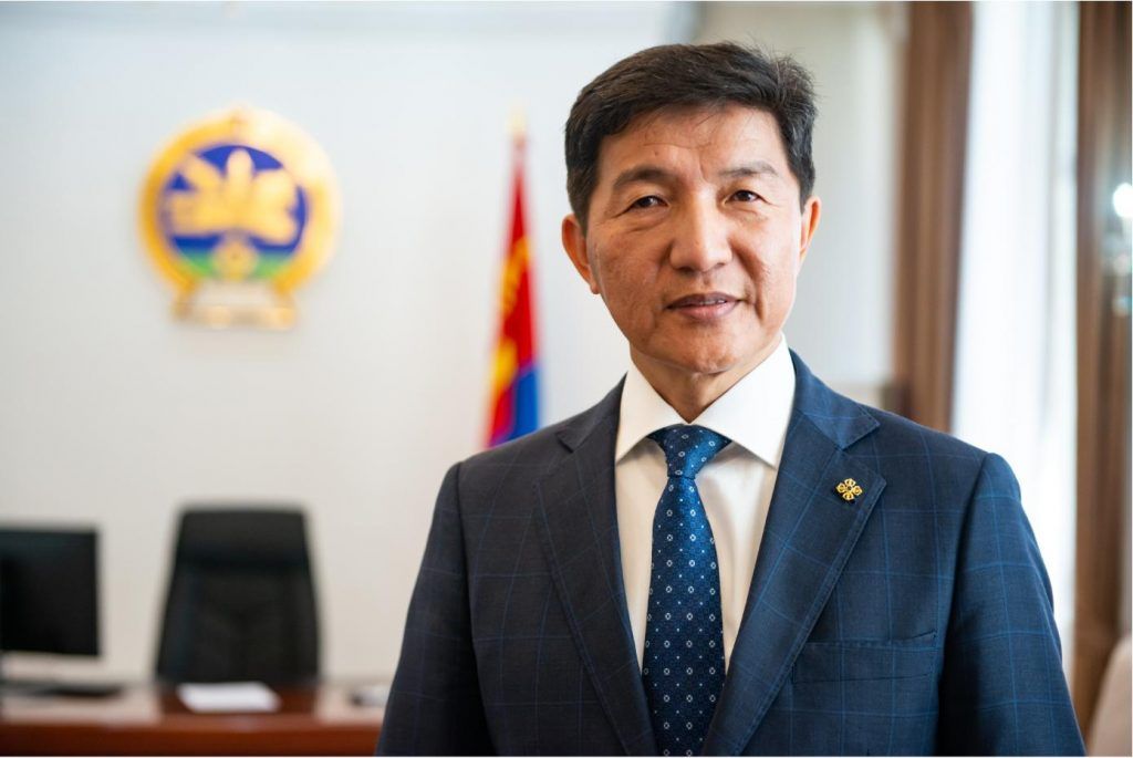 외교부 장관은 스페인 정부에 스페인에 거주하는 1,500명 이상의 몽골인들에게 지원을 요청하여.jpg