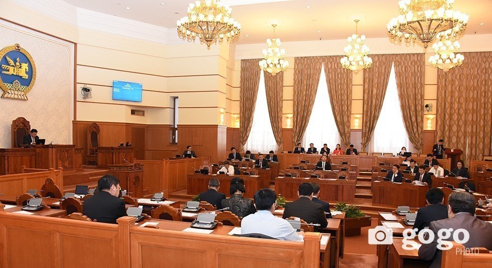 몽골 국회 2018년에 112개의 법을 개정, 27개의 법 제정.jpeg