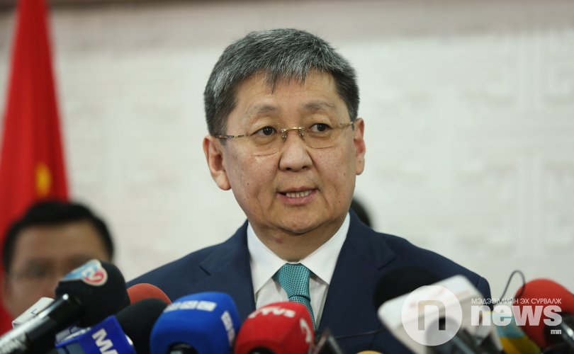 Ch.Khurelbaatar 장관, 3개 부문 직원에 대한 사회보험료는 면제되지 않아.jpg
