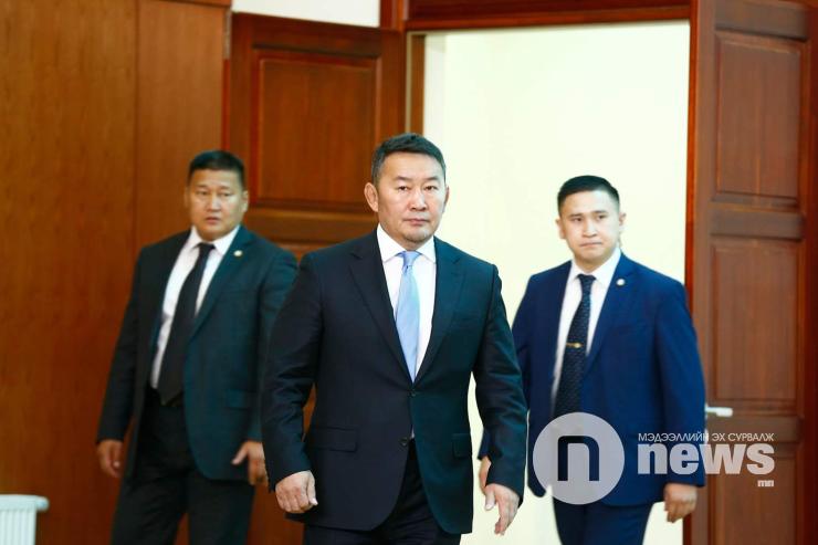 L.Oyun-Erdene은 대통령에 의해 의회에 소개될 것.jpg
