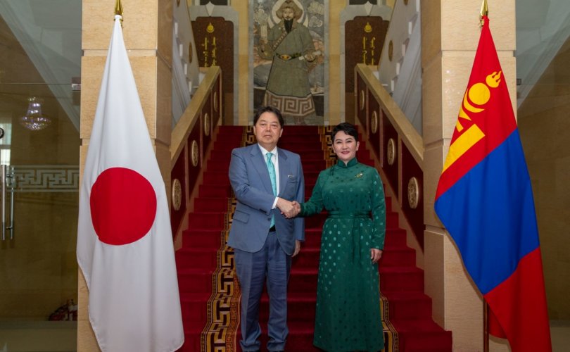 몽골과 일본의 외무장관 공식 회담.jpg