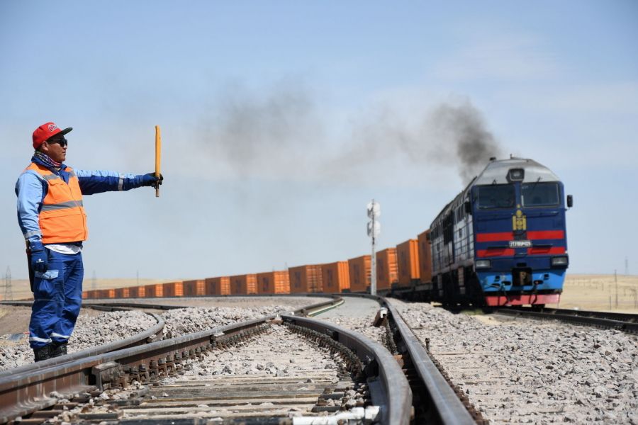 몽골을 통과하는 환승 화물 열차의 수는 올해 900건으로 증가.jpeg