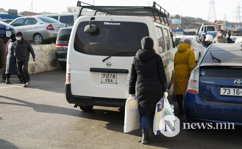 시민들은 육류, 밀가루 제품과 생수를 가장 많이 구입하여.jpg