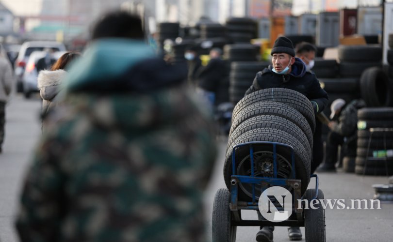 국경 폐쇄로 인해 새로운 겨울용 타이어가 부족.jpg