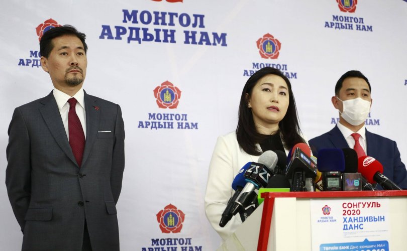 몽골 인민당은 기부를 통해 선거자금을 모금할 예정.jpg