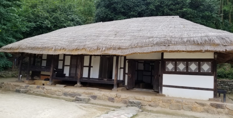 ‘모란’의 시인이 ‘독(毒)을 차고’ 일제에 항거한 이유